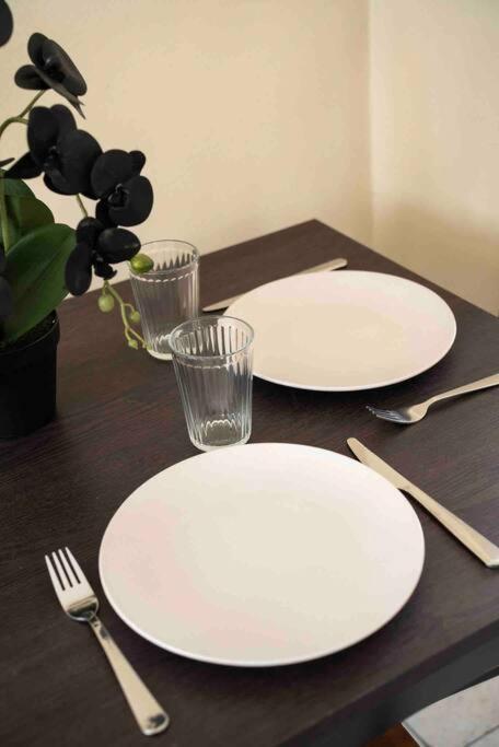 Prime Location! 1 Bedroom Apt In Tlv Beating Heart Tel Aviv Exterior foto